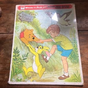 Vintage Winnie the Pooh tray puzzle